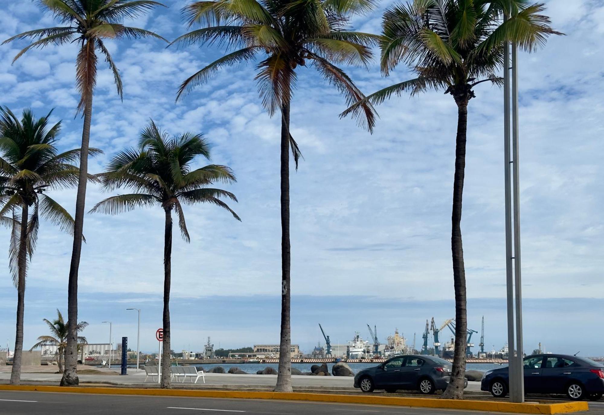 Suites Brisa Marina - Atras De Playa Regatas Y El Malecon, 6 Calles Del Acuario Veracruz Exteriér fotografie